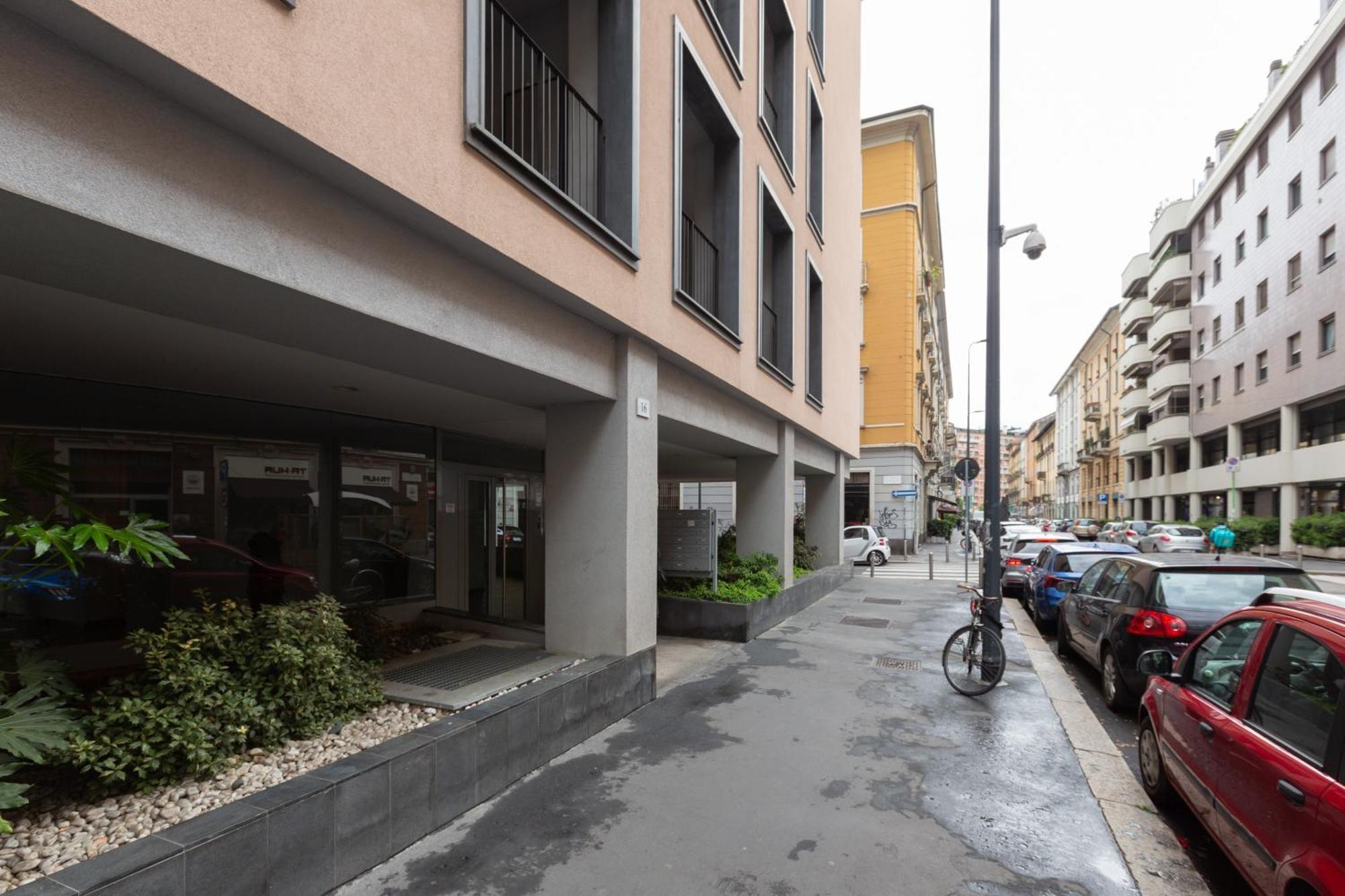 Porta Nuova Bright And Roomy Flat Милан Экстерьер фото